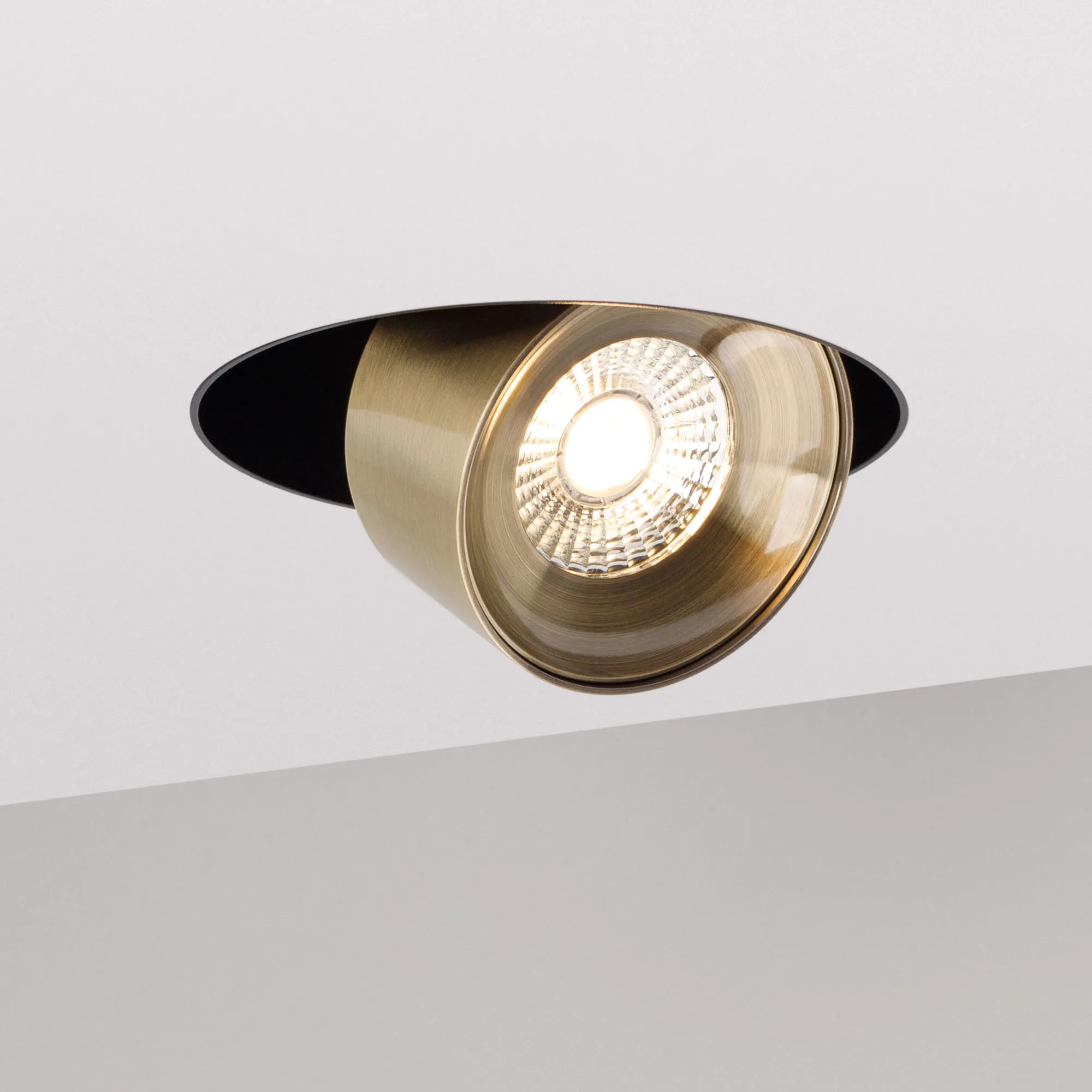 Светильник SP-PLURIO-BUILT-TRIMLESS-R160-9W Day4000 (BK-ABRS, 36 deg, 230V) (Arlight, IP20 Металл, 3 года) - изображение товара